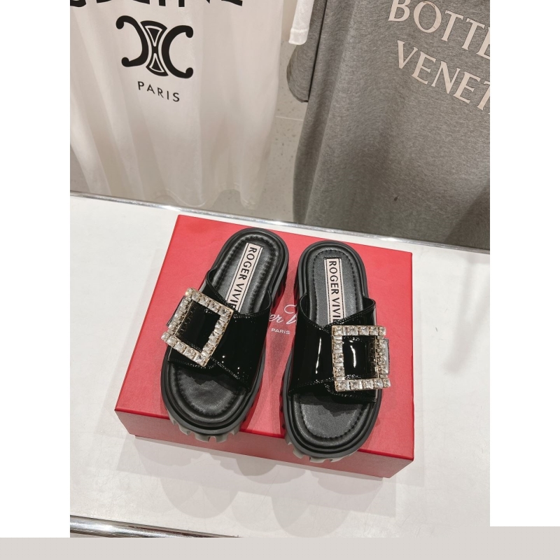 roger u1u1er slippers